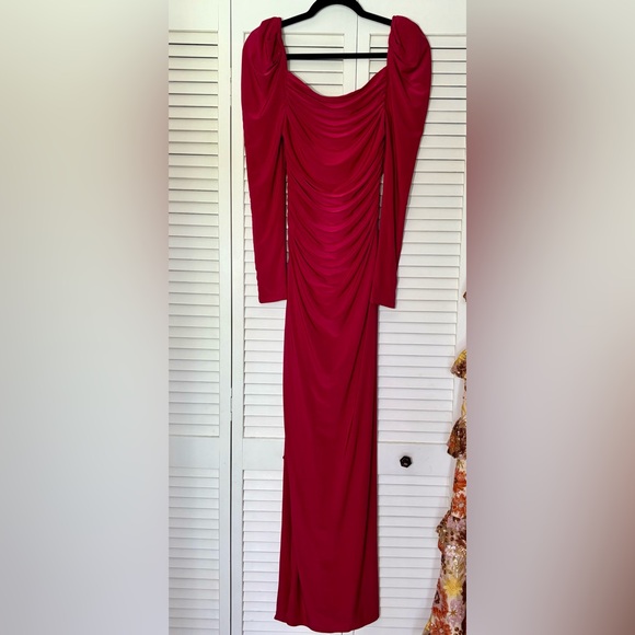 Majorelle Revolve Sweetheart Maxi Gown in Berry Sz S - Picture 6 of 7